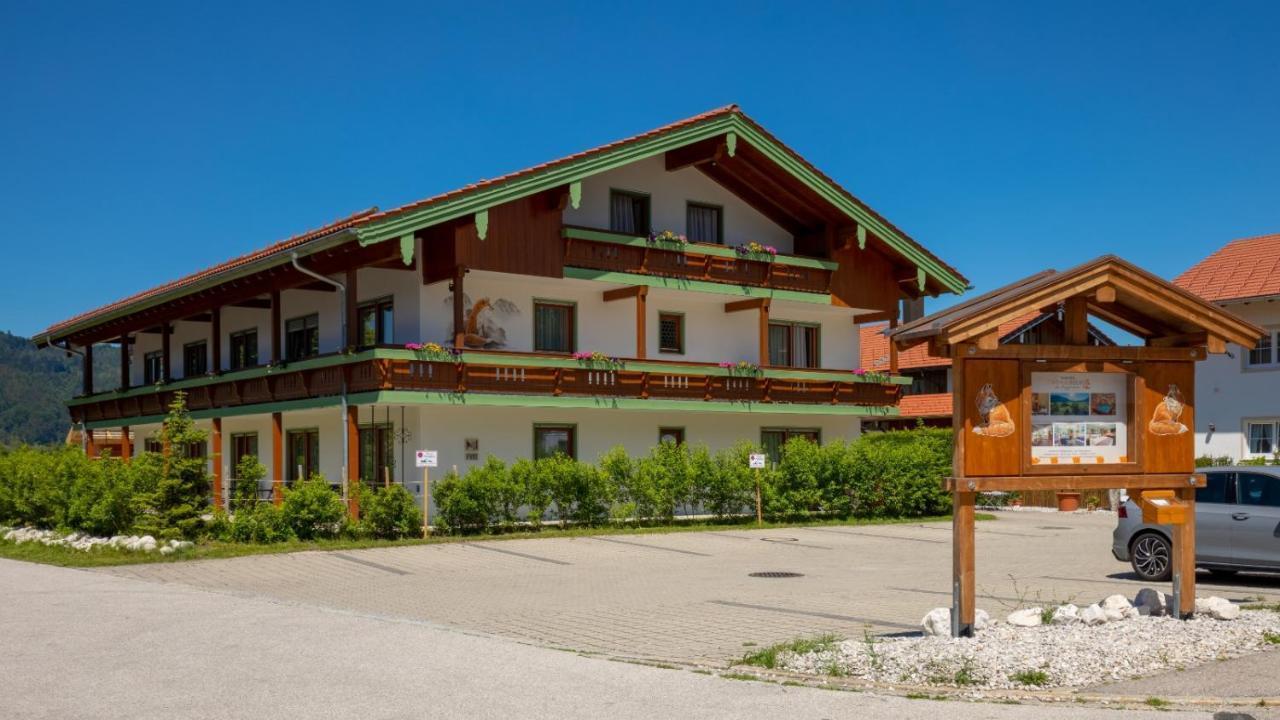 Aparthotel Chiemgaufuchs - Chiemgaukarte Neu Ab Mai 2025! Inzell Zewnętrze zdjęcie